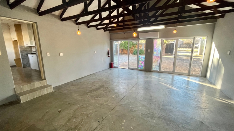 3 Bedroom Property for Sale in Flamwood North West